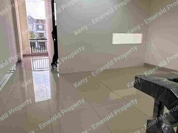 Disewakan Ruko Osaka Boulevard PIK 2 Termurah