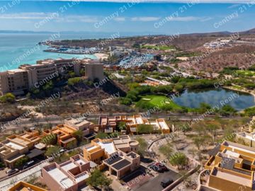 Casa en venta en La Paz Baja California sur en Puerta Cortez campo de GOLF beachclub y marina