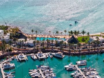 Casa en venta en La Paz Baja California sur en Puerta Cortez campo de GOLF beachclub y marina