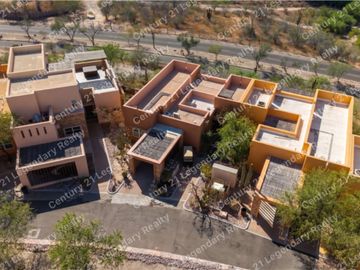 Casa en venta en La Paz Baja California sur en Puerta Cortez campo de GOLF beachclub y marina