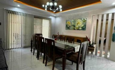 House and Lot in Tagaytay Heights at Brgy. Kaybagal South, Tagaytay for SALE! 4BR, 250 sqm at 16M