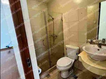 Rare 2Br in Eastwood Parkview Tower 2 for Lease