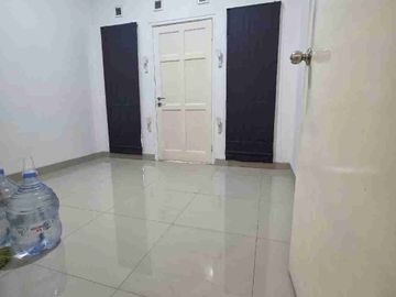 Dijual Rumah Siap Huni Singgasana Lingkungan Tenang dan Nyaman