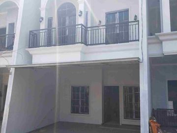 rumah baru siap huni di Cijantung