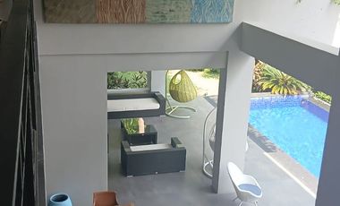 Ultra-Luxury Estate in Maria Luisa Estate Park