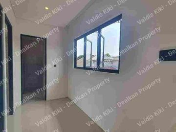 RUMAH MINIMALIS CANTIK BARU GRESS DI BUKIT PALMA CITRALAND SURABAYA BARAT
