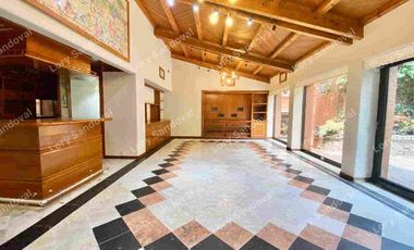 ENORME Y HERMOSA CASA EN VENTA EN LOMAS DE CHAPULTEPEC