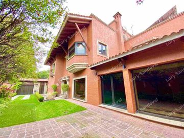 ENORME Y HERMOSA CASA EN VENTA EN LOMAS DE CHAPULTEPEC