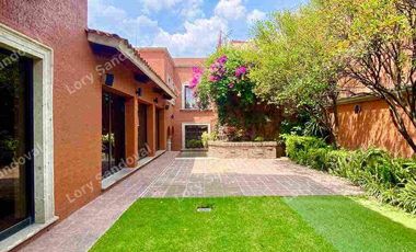 ENORME Y HERMOSA CASA EN RENTA EN LOMAS DE CHAPULTEPEC