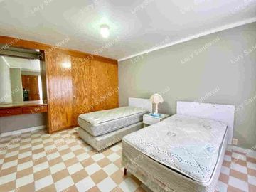 ENORME Y HERMOSA CASA EN RENTA EN LOMAS DE CHAPULTEPEC