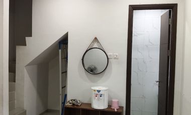 Jual Rumah 2 Lantai Siap Huni Lokasi Strategis Di Graha Raya Dekat Akses KRL Jurangmangu Dan Tol Jelupang