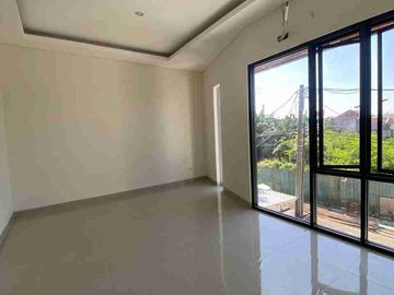 Rumah baru gress Dkt Merr  Rungkut Mapan Tengah