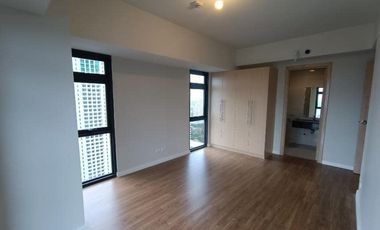 RR1479 - Travertine at Portico 2BR Unfurnished For Sale