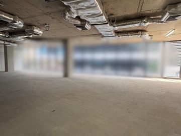 Space for Rent Sukhumvit-Asok BTS 5 Minutes Walk Ideal for Clinic, Spa