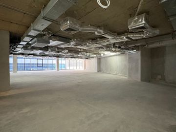 Space for Rent Sukhumvit-Asok BTS 5 Minutes Walk Ideal for Clinic, Spa