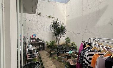 Rumah Malibu Beach Pakuwon City  SIAP HUNI, FURNISH, ROW 3 MOBIL