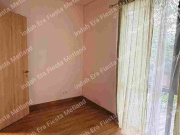 Rumah Bagus siap Huni ada canopy Cendana spring Lippo milenium