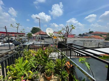 Rumah Siap Huni Letak Strategis Dekat Jl Raya Sawangan Pancoran Mas Kota Depok