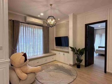 Dijual Rumah Mewah Furnished De Park Cluster Heliconia Bsd City Tangerang