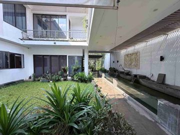 Dijual Rumah Mewah Furnished De Park Cluster Heliconia Bsd City Tangerang
