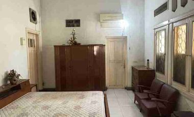 LANGKA!! RUMAH KOMERSIAL PUSAT KOTA SURABAYA DIJUAL