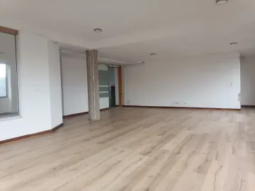 Se arriendan oficinas