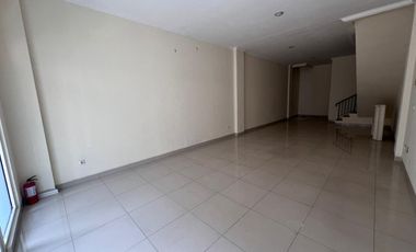 Dijual dan Disewa Ruko 4 Lantai Siap Pakai Dekat Pasar Fresh Market Green Lake Tangerang