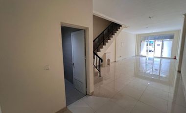 Dijual dan Disewa Ruko 4 Lantai Siap Pakai Dekat Pasar Fresh Market Green Lake Tangerang
