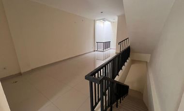 Dijual dan Disewa Ruko 4 Lantai Siap Pakai Dekat Pasar Fresh Market Green Lake Tangerang