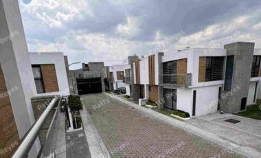 Casa en RENTA Toluca, zona Galerías Toluca.