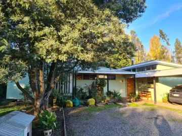 Venta de  Parcela, 2 hectáreas con casa habitación y cabaña  a 10 km de Parral