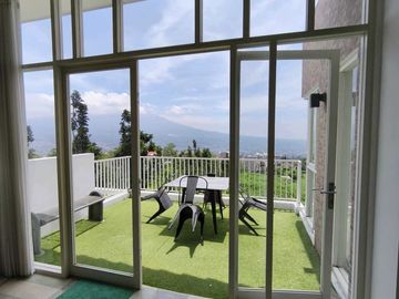 DIJUAL VILA KOTA BATU HARGA MIRING