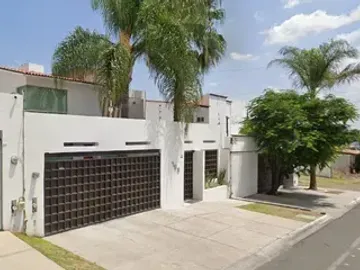 HERMOSA CASA EN VENTA