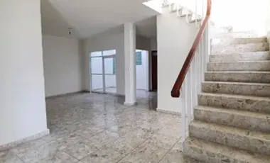 HERMOSA CASA EN VENTA