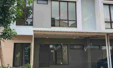 Rumah 2 lantai dekat dengan Labschool Cibubur