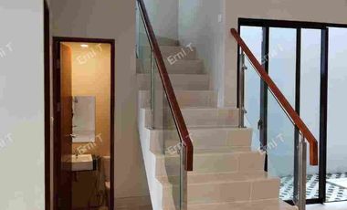 Rumah 2 lantai dekat dengan Labschool Cibubur