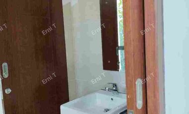 Rumah 2 lantai dekat dengan Labschool Cibubur