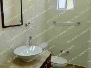 Casa en renta en jardines del sur 6 con alberca y seguridad