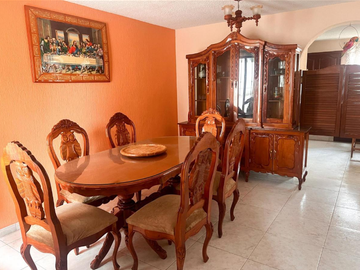 VENTA DE HERMOSA CASA