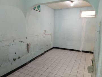 Rumah 1 lantai harus renov di arcamanik - bandung Timur
