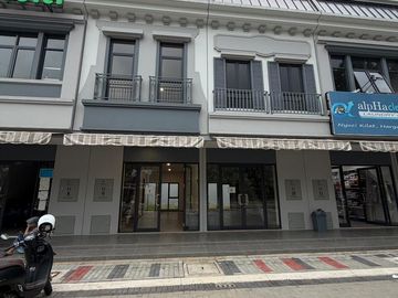 HANYA SISA 2 UNIT! RUKO 2 LANTAI HADAP JALAN BSD!
