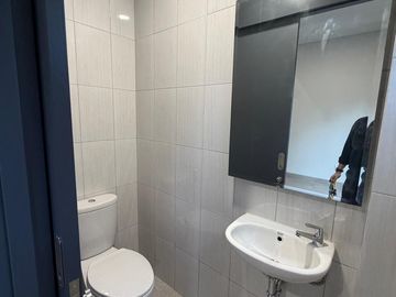 HANYA SISA 2 UNIT! RUKO 2 LANTAI HADAP JALAN BSD!