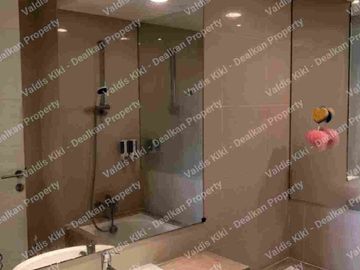 APARTEMEN WATERPLACE DE RESIDENCE 4 BEDROOM FULLY FURNISHED