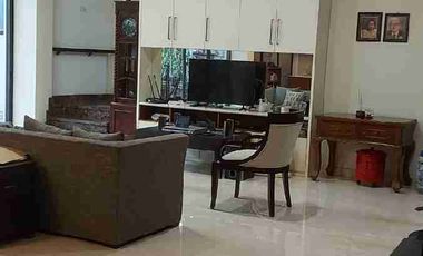 Rumah baru, full marmer di Graha Natura blok B Surabaya Barat.
