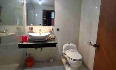 Kondominium Regency Unit no 2506, Tunjungan Plaza, Surabaya Pusat.