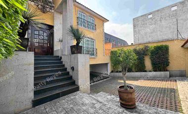 Casa en VENTA Metepec, a dos minutos de Galerías Metepec.