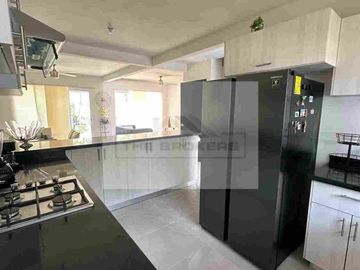 Hermosa y Acogedora Casa de 3 Recámaras en Mallorca 3 Polígono Sur
