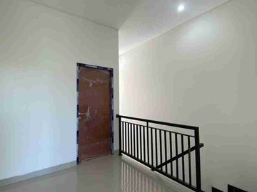 Rumah baru di Rungkut Mapan dekat medokan penjaringan surabaya