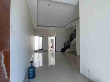 Rumah baru di Rungkut Mapan dekat medokan penjaringan surabaya