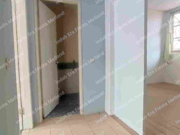 Rumah Rapi Siap Huni palem semi Karawaci